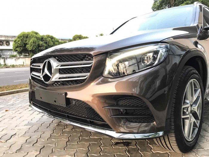 MERCEDES-BENZ GLC 300 AMG NEW 2019 - xe SUV gia đình đầu bảng- Có xe Giao Ngay