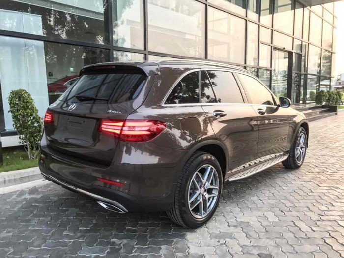 MERCEDES-BENZ GLC 300 AMG NEW 2019 - xe SUV gia đình đầu bảng- Có xe Giao Ngay