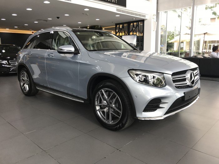 MERCEDES-BENZ GLC 300 AMG NEW 2019 - Xe SUV gia đình đầu bảng-  Giao Ngay