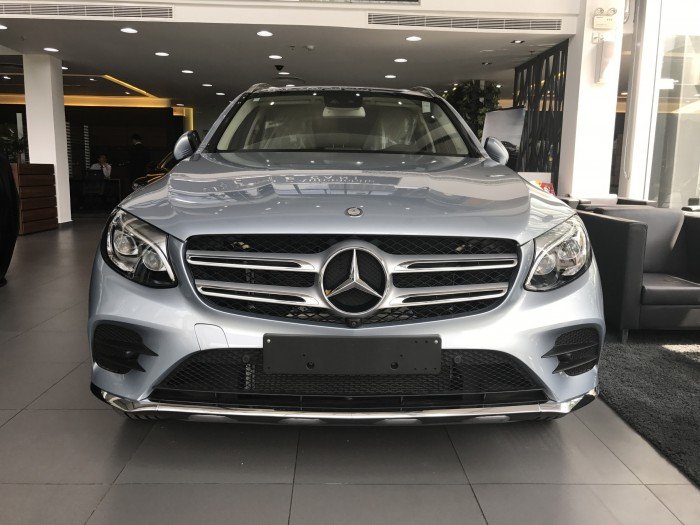 MERCEDES-BENZ GLC 300 AMG NEW 2019 - Xe SUV gia đình đầu bảng-  Giao Ngay