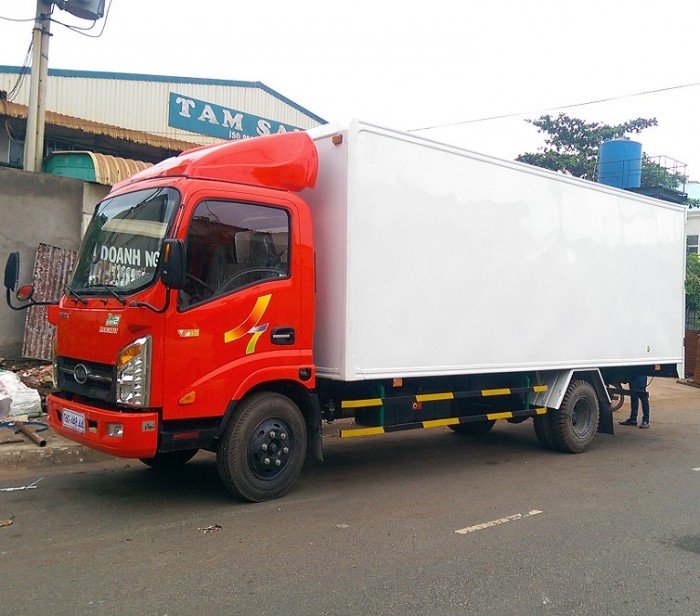 Bán xe tải 2 tấn,máy huyndai, thùng dài 6m