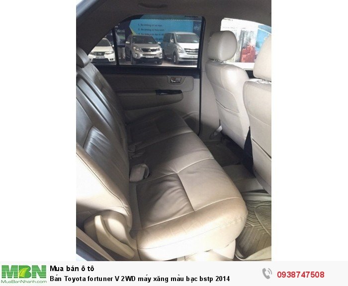 Bán Toyota fortuner V 2WD máy xăng màu bạc bstp 2014
