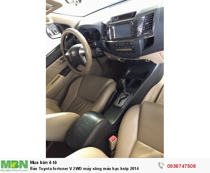 Bán Toyota fortuner V 2WD máy xăng màu bạc bstp 2014