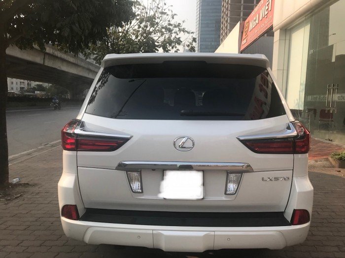 BÁN LEXUS LX570 sản xuất 2016 đăng ký 2017,xe như mới,xe Mỹ