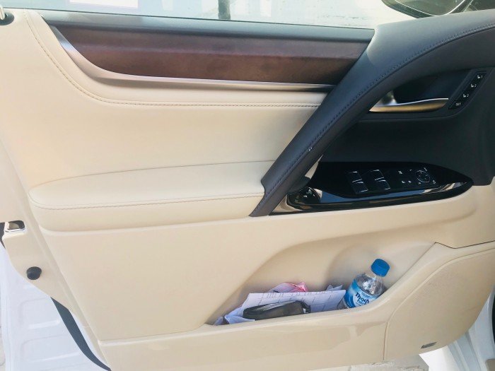 BÁN LEXUS LX570 sản xuất 2016 đăng ký 2017,xe như mới,xe Mỹ