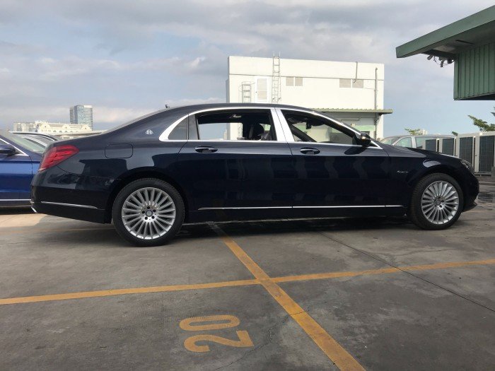 Xe Mercedes Benz S class Maybach S400 Xanh 2018
