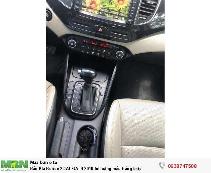 Bán Kia Rondo 2.0AT GATH 2016 full xăng màu trắng bstp