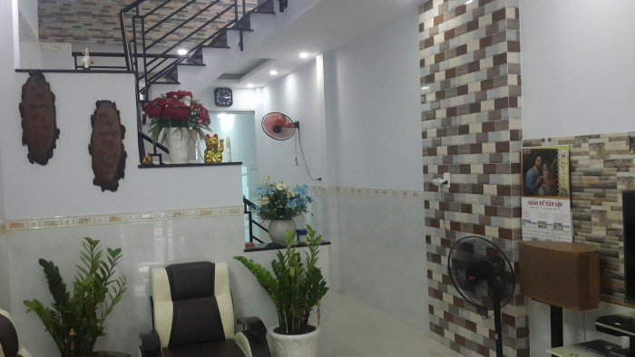 Bán nhà 97 m2 1 trệt 1 lầu tại hẻm Đồng Tháp, Phường Quang Vinh