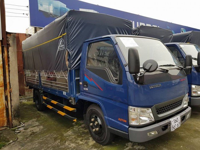 Xe tải iz49 2,5 tấn thùng mui bạt