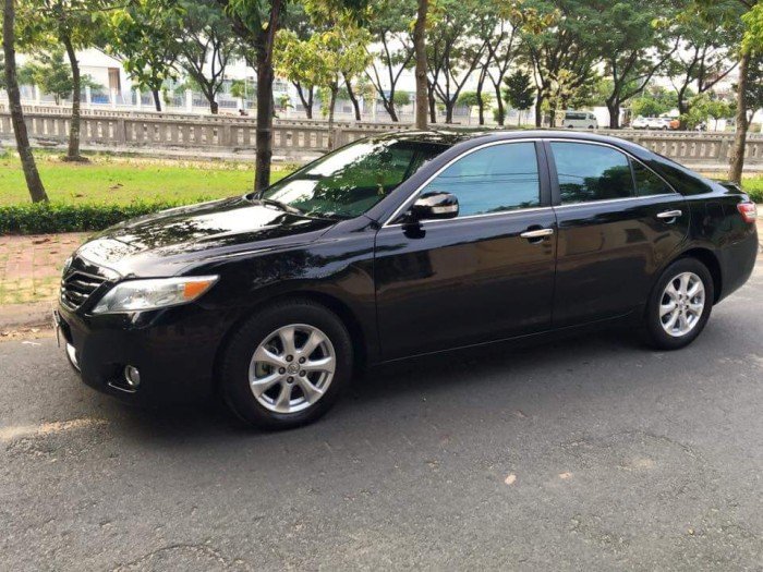 Cần bán chiếc Camry 2.4LE 2009 màu đen vip nhập Mỹ