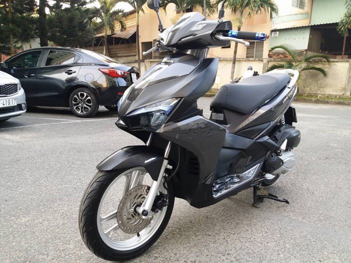 Honda Air Blade 125 Fi Xám Đen 2016 Remote Bản Cao Cấp Tem Hoa Văn Odo 7000Km