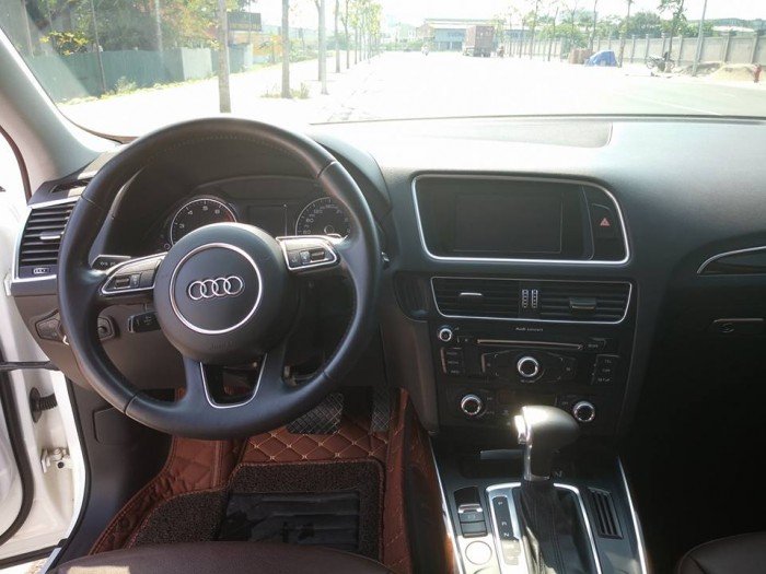 Audi Q5 2.0T Quatro đời 2015, màu trắng, nội thất Da Bò, Nhập Khẩu Đức