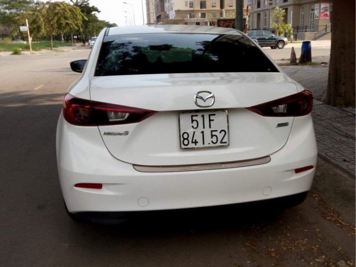 Cho thuê xe tự lái Mazda 3 2016 mới và đẹp