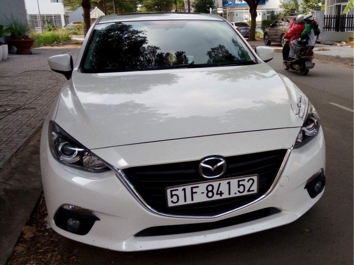 Cho thuê xe tự lái Mazda 3 2016 mới và đẹp