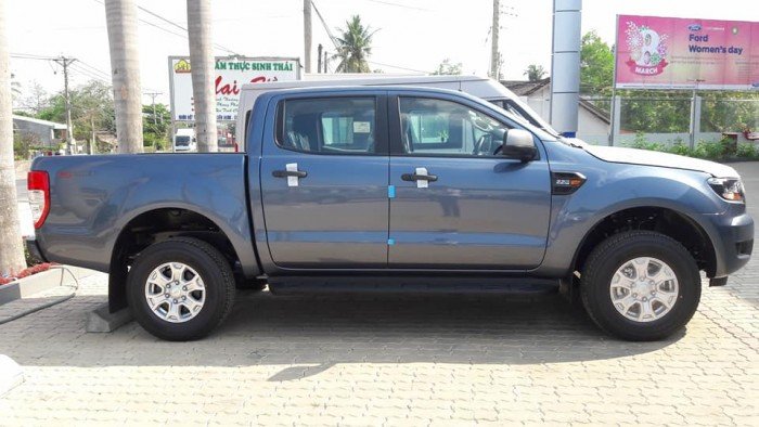 Bán Ford Ranger XLS, Wildtrak, Ford Bình Phước giá Ford 2018 với nhiều quà tặng hấp dẩn