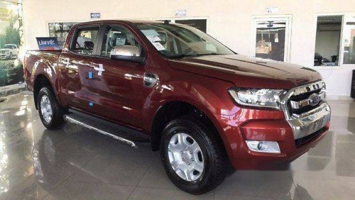 Bán Ford Ranger XLS Long An giá 2018 kèm nhiều ưu đãi hấp dẫn.