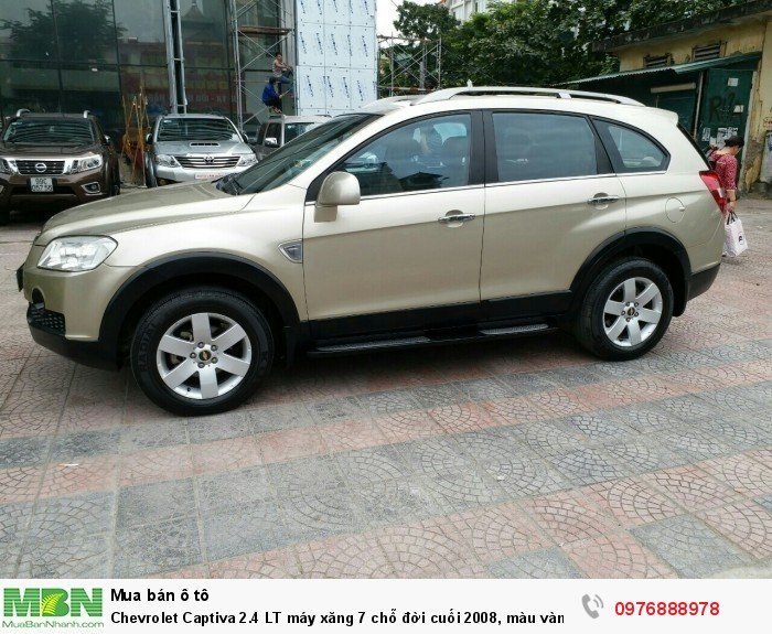 Chevrolet Captiva 2.4 LT máy xăng 7 chỗ đời cuối 2008, màu vàng cát
