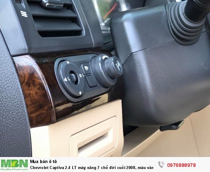 Chevrolet Captiva 2.4 LT máy xăng 7 chỗ đời cuối 2008, màu vàng cát