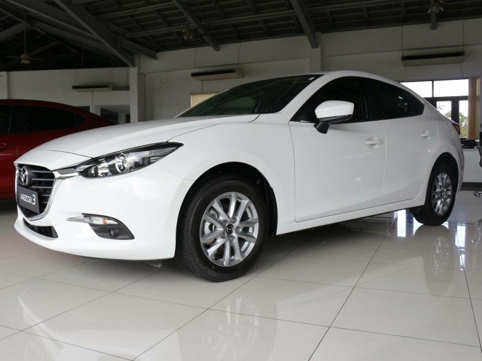 Mazda 3 đời 2017 mới mua cho thuê tự lái giá rẻ