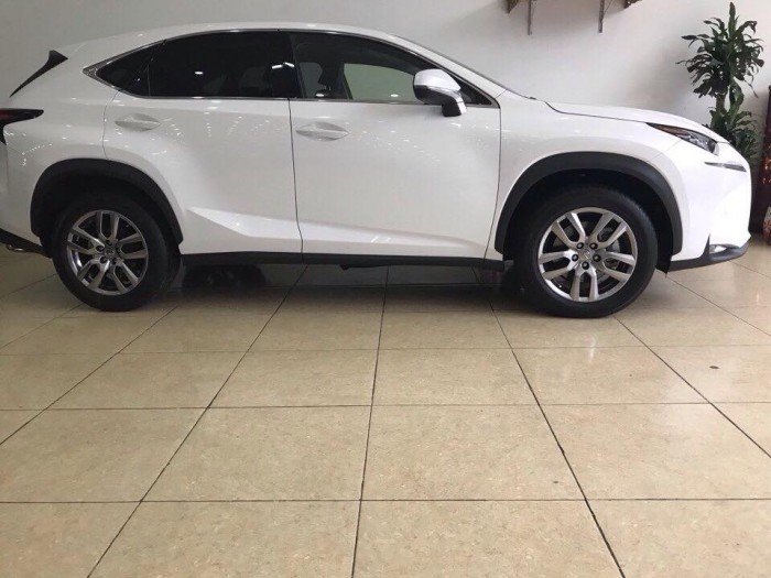 Lexus NX200T