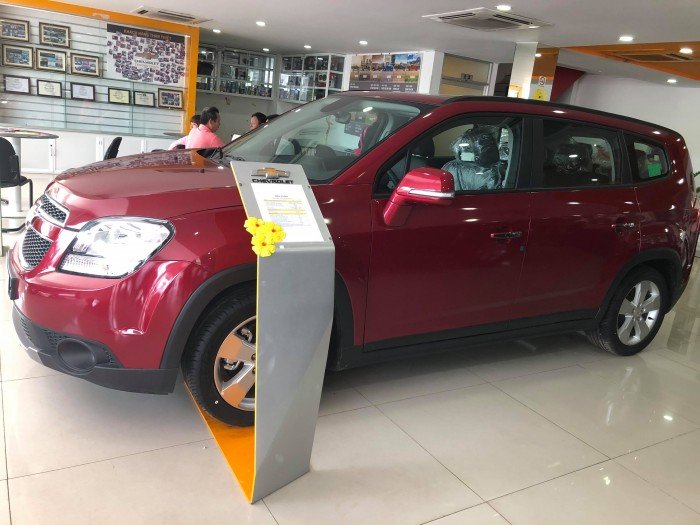 Xe 7 chỗ chạy kinh doanh dịch vụ chỉ 130 tr là lấy xe :