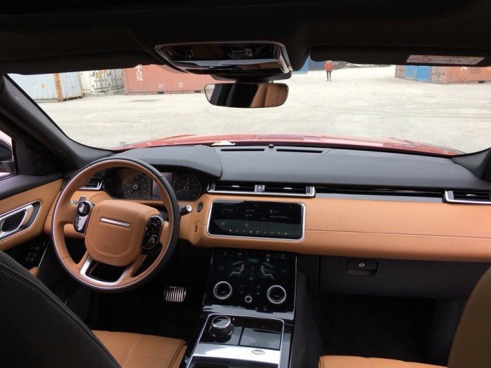“The avant-garde Range Rover” – Kẻ tiên phong.