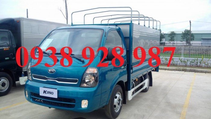 Giá xe tải Kia K200 1 tấn 9 đời 2018, nhập khẩu Hàn Quốc, máy điện, máy lạnh theo xe