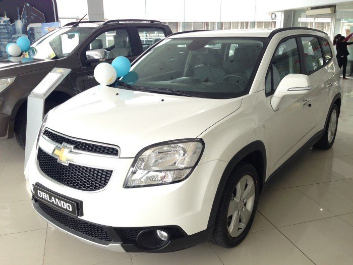 Xe chevrolet Orlando 7 chỗ