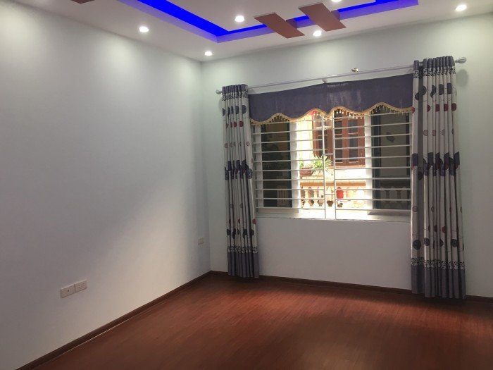 Bán nhà ở Khương Thượng, HN – 32m2, 3 tầng