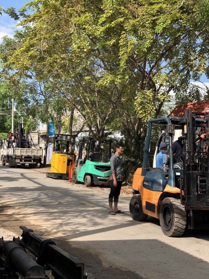 Bán xe nâng dầu totota 3 tấn có gắn càng push pull giá rẻ