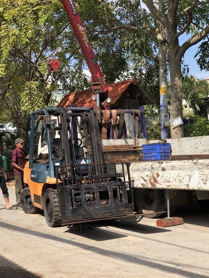 Bán xe nâng dầu totota 3 tấn có gắn càng push pull giá rẻ