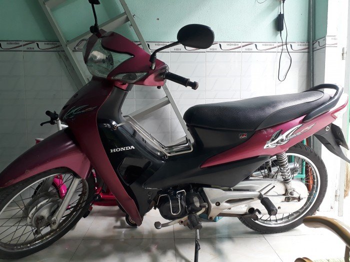 Bán xe wave xương cá đời đầu. Máy còn zin hãng, chạy êm. Biển 76 chính chủ