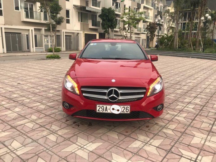 Mercedes A200 nhập khẩu nguyên chiếc sản xuất 2013