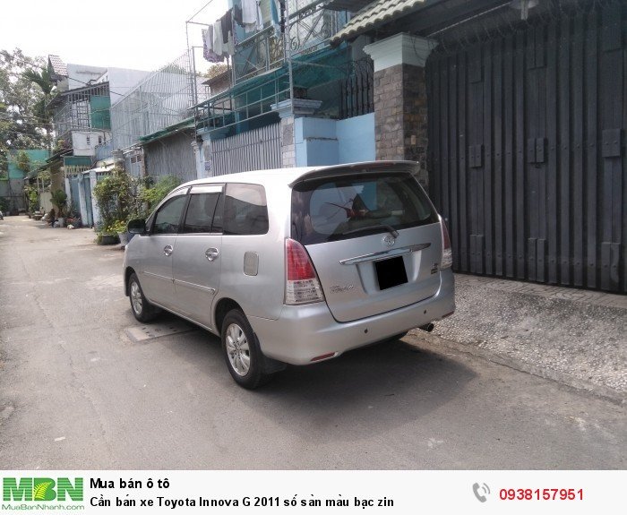 Cần bán xe Toyota Innova G 2011 số sàn màu bạc zin