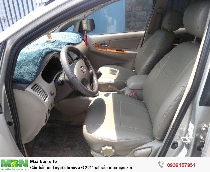 Cần bán xe Toyota Innova G 2011 số sàn màu bạc zin
