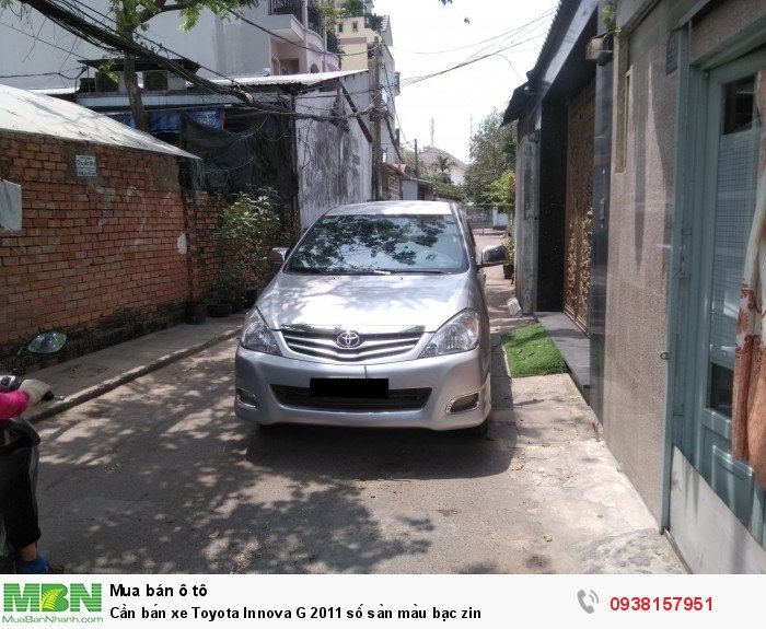 Cần bán xe Toyota Innova G 2011 số sàn màu bạc zin
