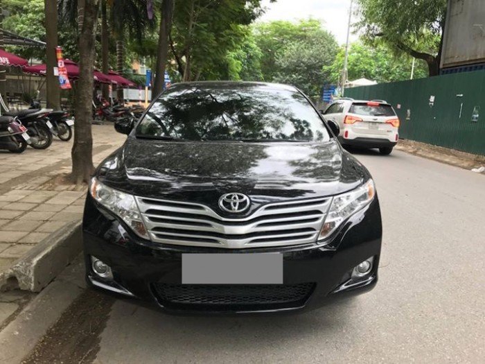 Mình cần bán xe Toyota Venza at đen nhập Mỹ 2009 dk 2010 bản full đồ