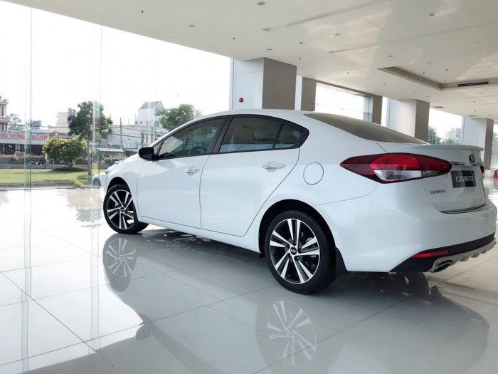 Bán Xe Kia CERATO 1.6 số sàn giá tốt nhất Tây Ninh!!!.Hỗ trợ vay 80% giá trị xe với lãi suất ưu đãi nhất.