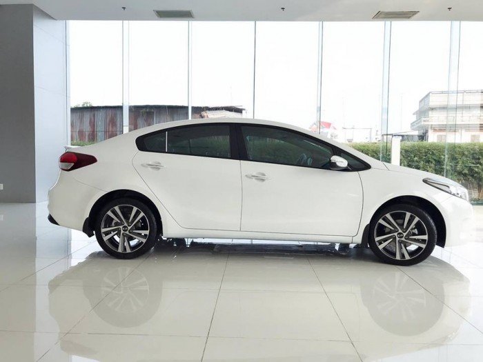 Bán Xe Kia CERATO 1.6 số sàn giá tốt nhất Tây Ninh!!!.Hỗ trợ vay 80% giá trị xe với lãi suất ưu đãi nhất.