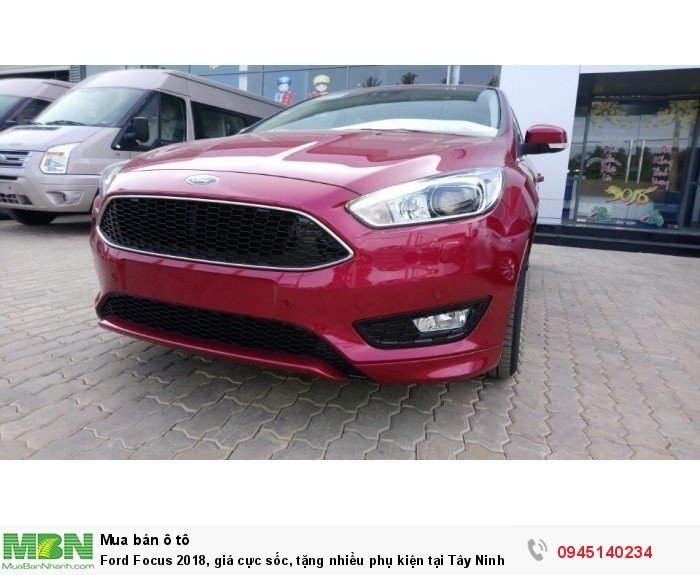Ford Focus 2018, giá cực sốc, tặng nhiều phụ kiện tại Tây Ninh