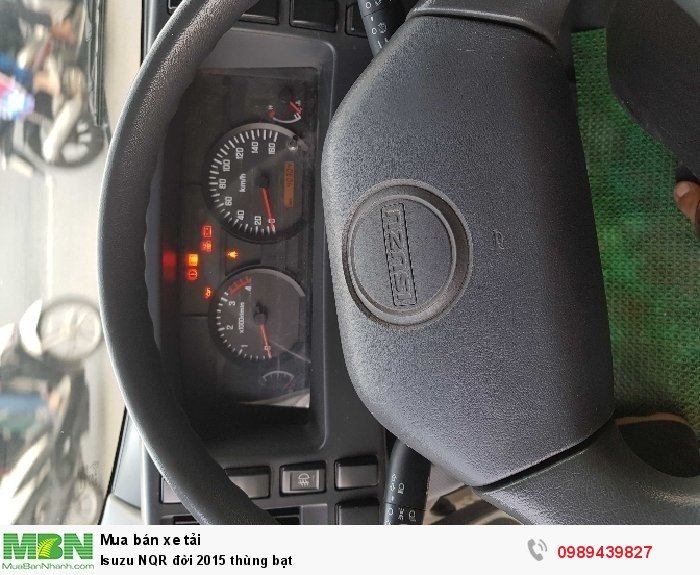 Isuzu NQR đời 2015 thùng bạt