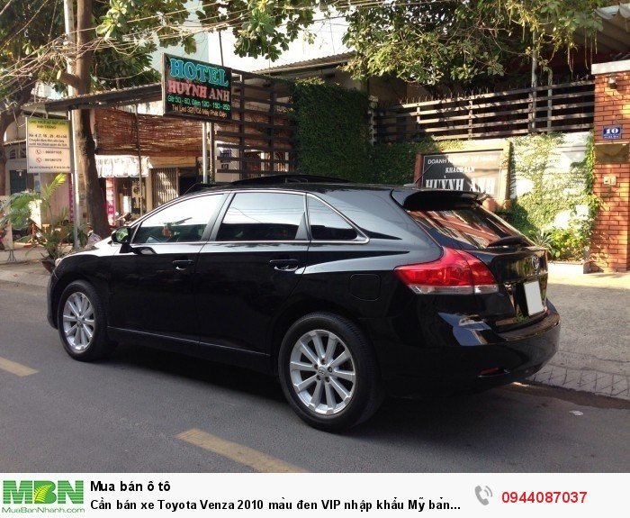 Cần bán xe Toyota Venza 2010 màu đen VIP nhập khẩu Mỹ bản full đồ