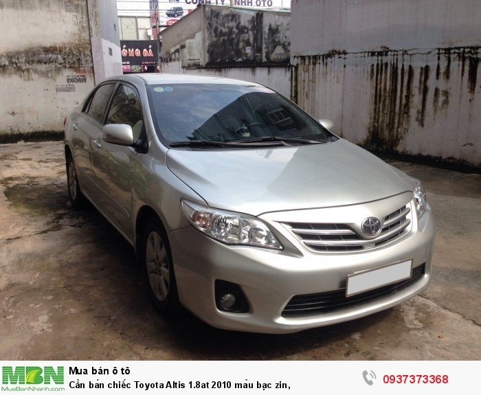 Cần bán chiếc Toyota Altis 1.8at 2010 màu bạc zin,