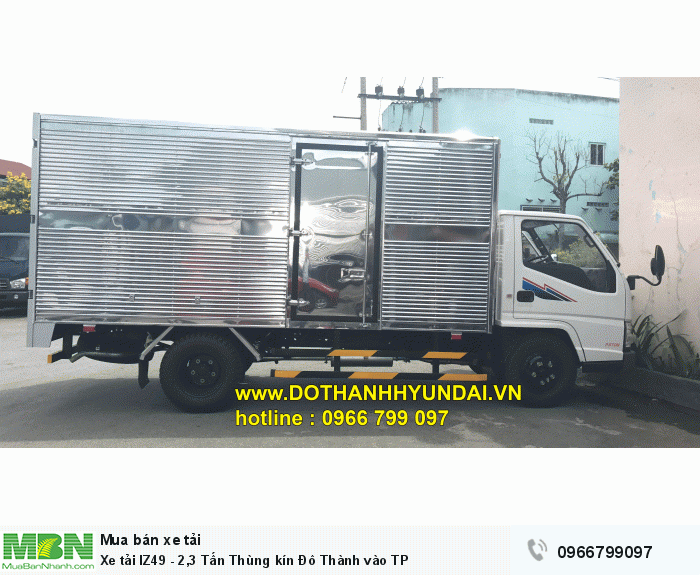 Xe tải IZ49 - 2,3 Tấn Thùng kín Đô Thành vào TP