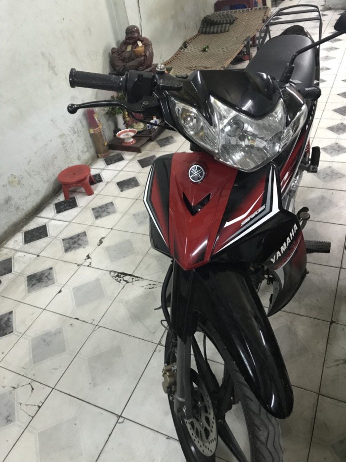 Cần bán xe Yamaha Sirius 2016 màu đỏ đen phiên bản mới