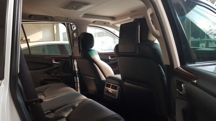 Bán Lexus Lx570 sản xuất 2013 đăng ký lần đầu năm 2015 tên Công ty.