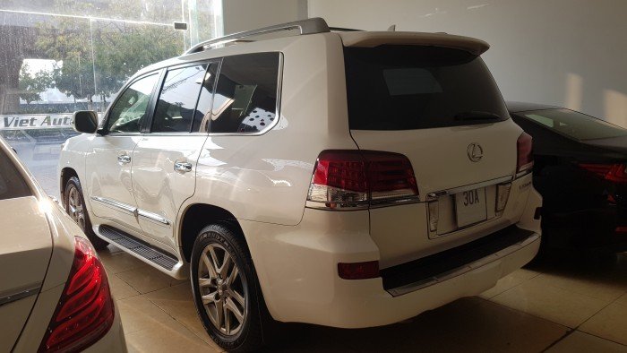 Bán Lexus Lx570 sản xuất 2013 đăng ký lần đầu năm 2015 tên Công ty.