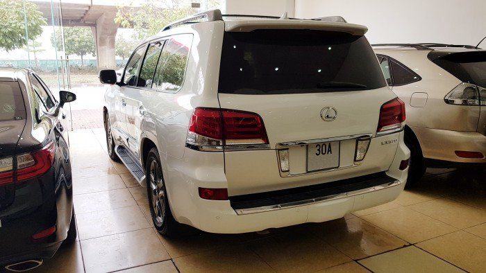 Bán Lexus Lx570 màu Trắng nội thất Kem, sản xuất 2014 đăng ký lần đầu năm 2015