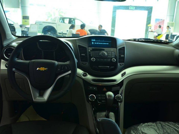 Xe Orlando 7 chỗ trả góp tỉnh chạy hợp đồng