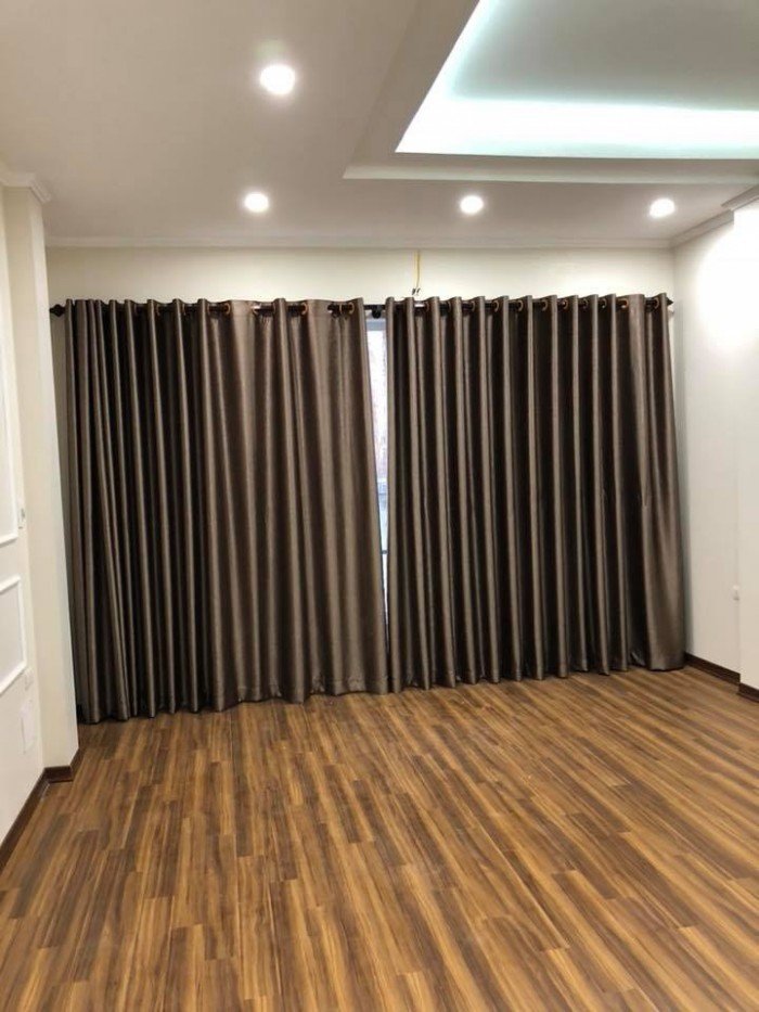 Bán nhà mới xây ngõ 107 Lĩnh Nam 40m2x4 tầng, Mặt tiền 4m